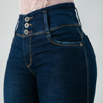 JEAN SKINNY, TIRO ALTO, TRES BOTONES Ref:J5528