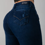 JEANS CLASICO SKINNY, TIRO ALTO, CON COSTURA EN EL BOLSILLO REF:J5530